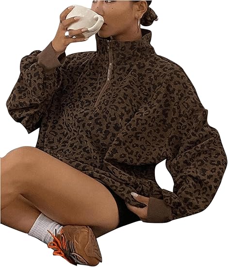 Savara - Women’s Animal Print Zip Pullover