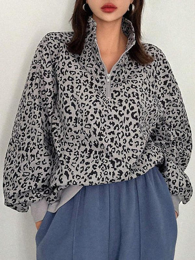 Savara - Women’s Animal Print Zip Pullover